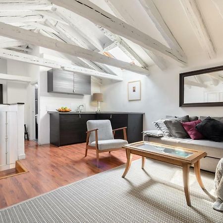 Charming Fuencarral II Appartement Madrid Buitenkant foto