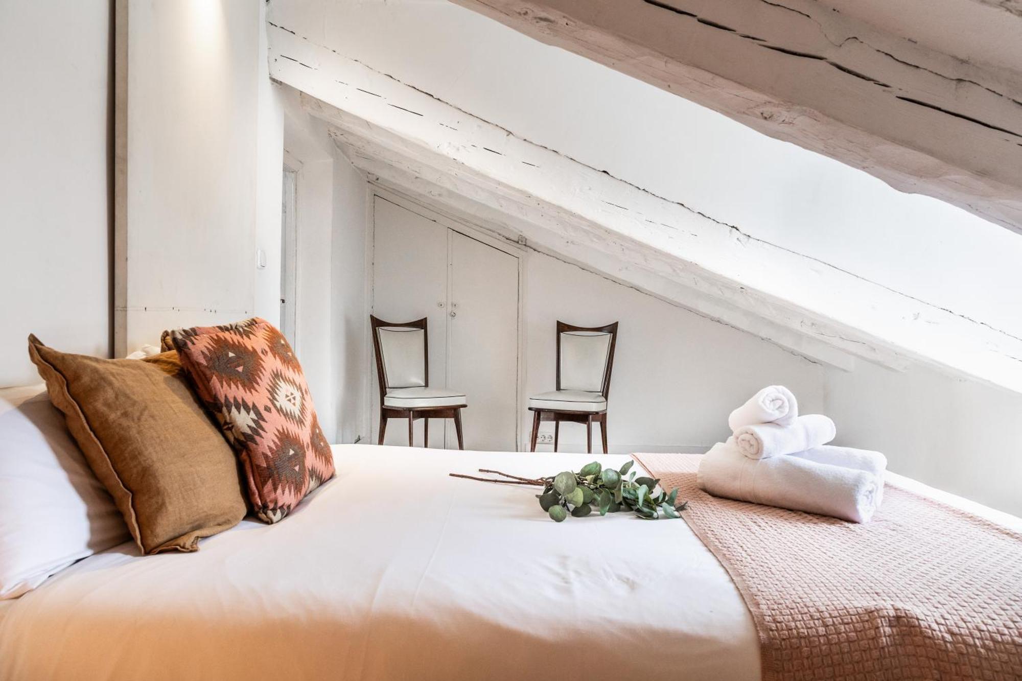 Charming Fuencarral II Appartement Madrid Buitenkant foto