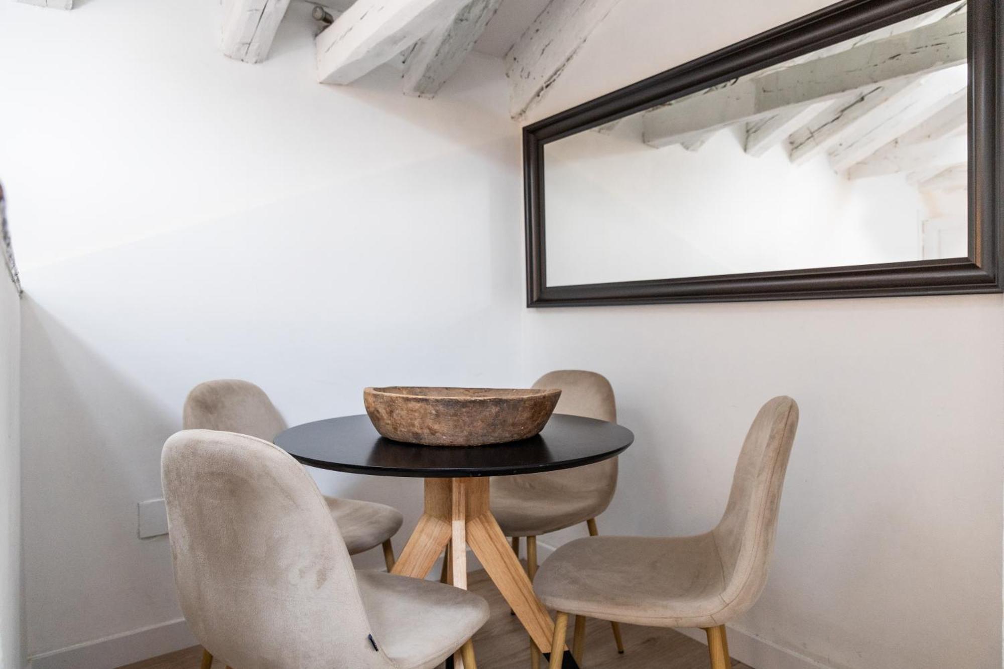 Charming Fuencarral II Appartement Madrid Buitenkant foto