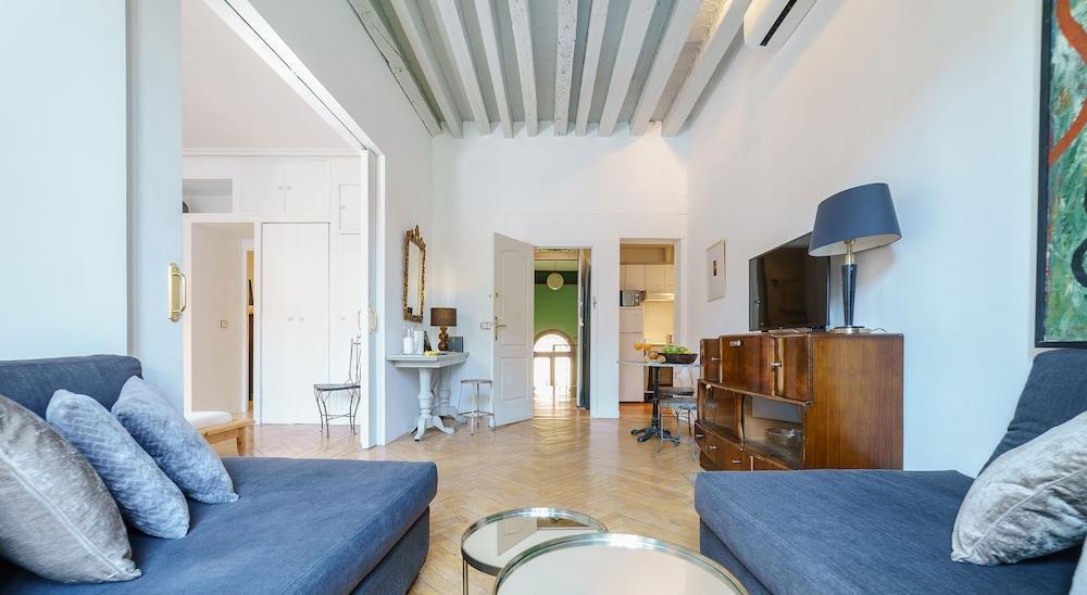Charming Fuencarral II Appartement Madrid Buitenkant foto